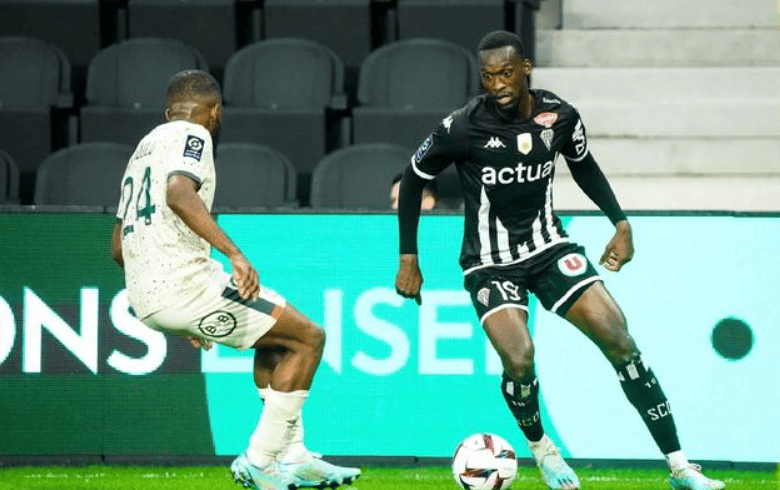 包含赛前里昂备战法甲，再遭质疑细节曝光，引发热议，心理建设被强调的词条