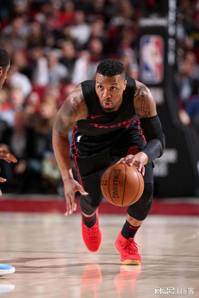 包含荷甲赛程吃紧,波特兰开拓者冲刺阶段队长鼓劲,态度坚定,赛程密集仍需轮换的词条 包含荷甲赛程吃紧,波特兰开拓者冲刺阶段队长鼓劲,态度坚定,赛程密集仍需轮换的词条