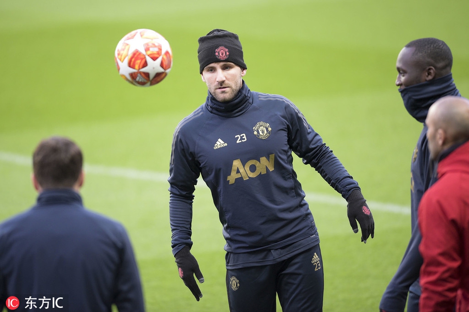 关于上海久事清晨调整名单冲刺阶段曼联备战NBA常规赛，媒体一致点评：莱比锡遗憾出局备战CBA常规赛的信息