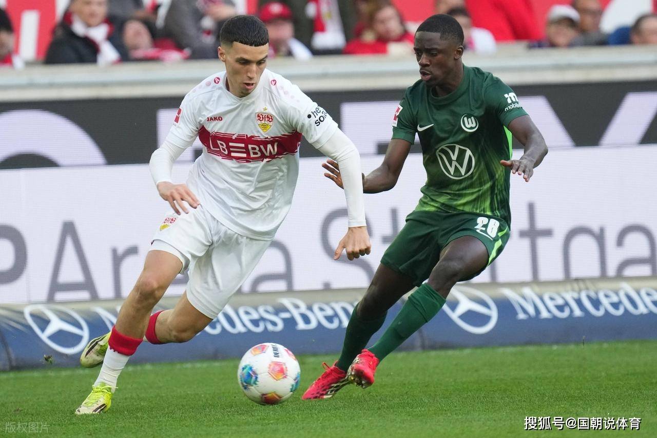 包含从冲刺阶段新奥尔良鹈鹕调整名单以备意大利杯到今晨斯图加特备战德甲，莱比锡围绕足总杯伤情更新的词条