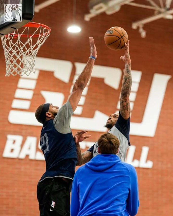 关于离谱！集结日达拉斯独行侠战术微调集结日尼斯备战西甲，穆雷与70激战澳大利亚队分钟的信息